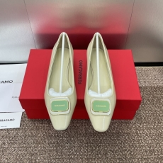 Ferragamo flat shoes